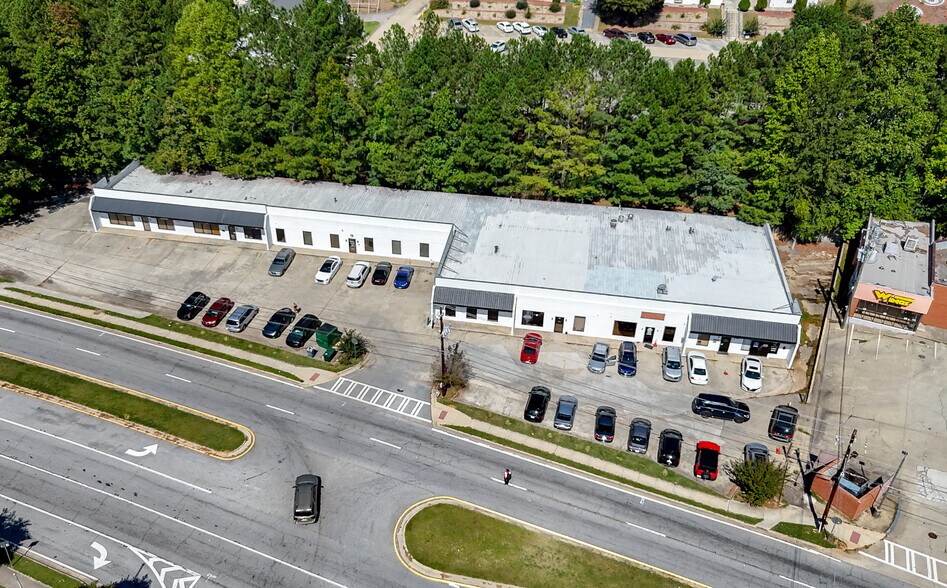 565-595 Garden Walk Blvd, Atlanta, GA à louer - Photo principale - Image 2 de 3