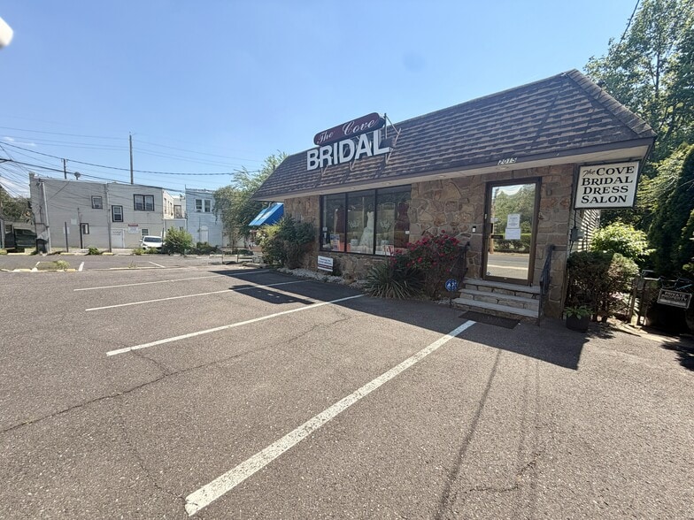 2015 Cove Rd, Pennsauken, NJ à louer - Photo du bâtiment - Image 2 de 3
