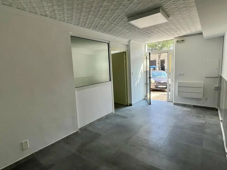 Bureau dans Monteux à louer - Photo intérieure - Image 2 de 8