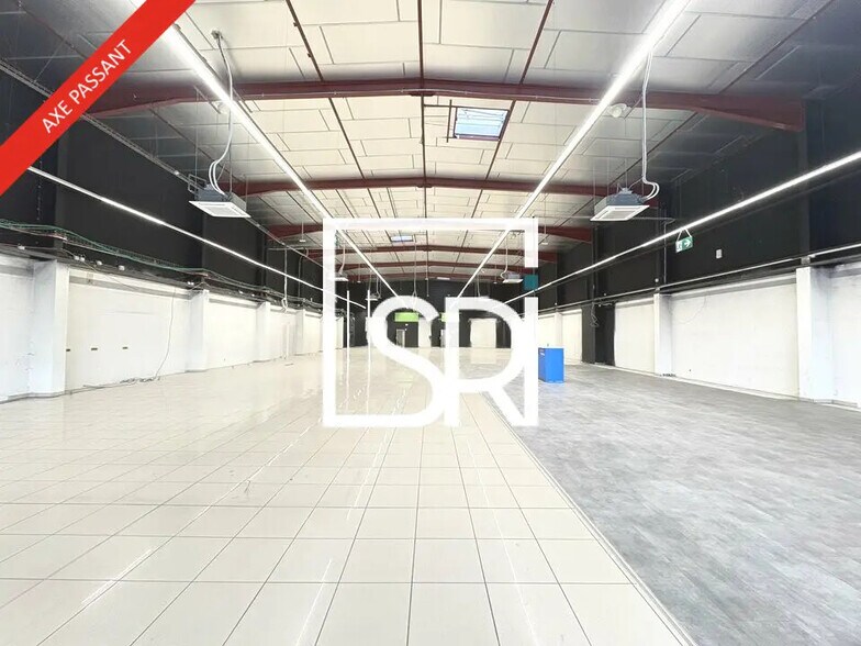 Commerce de détail dans Aubière à louer - Photo du bâtiment - Image 3 de 17