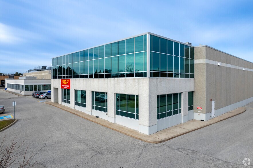 20 Sims Cres, Richmond Hill, ON à vendre - Photo principale - Image 1 de 1