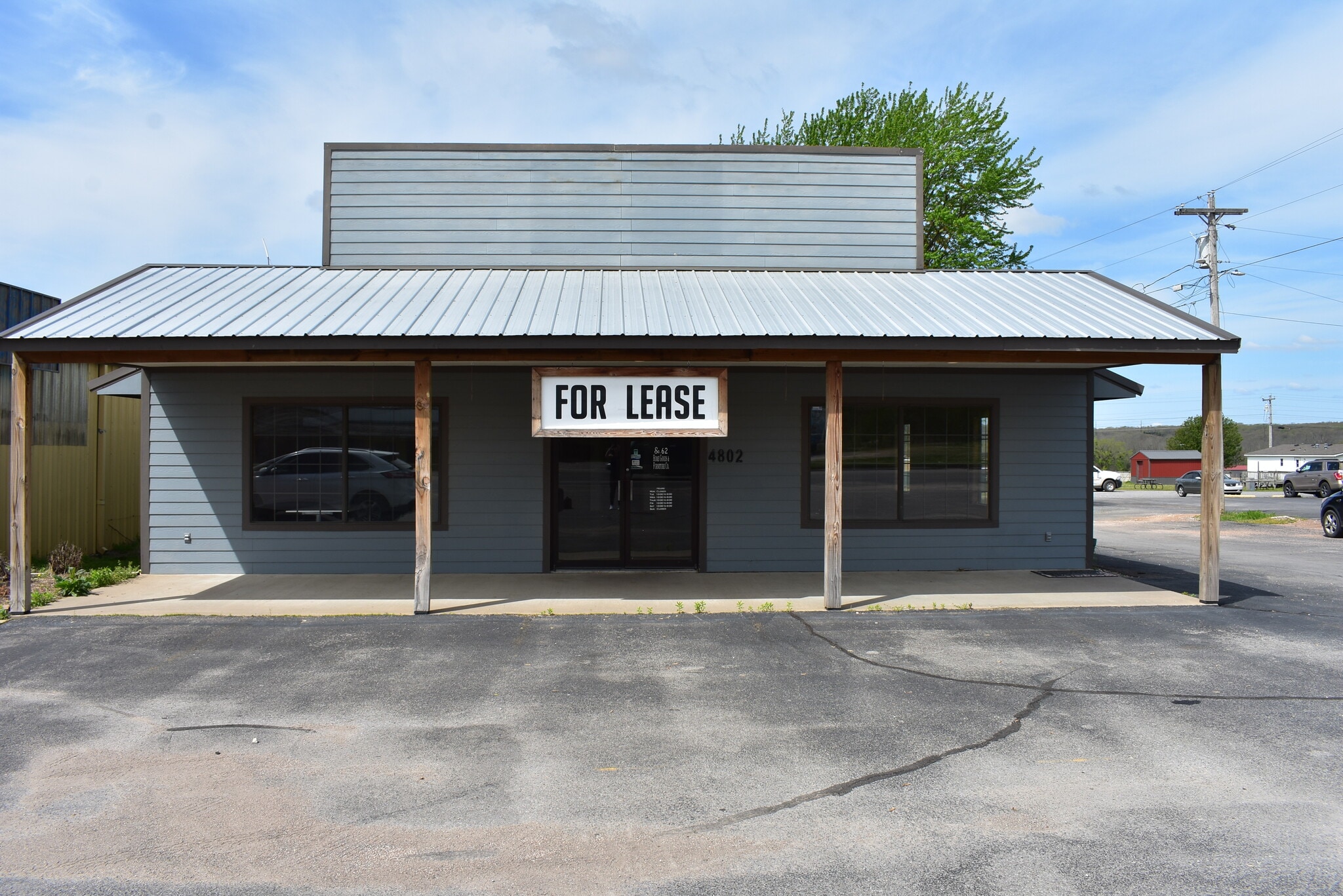 4802 S Muskogee Ave, Tahlequah, OK à louer Photo principale- Image 1 de 22