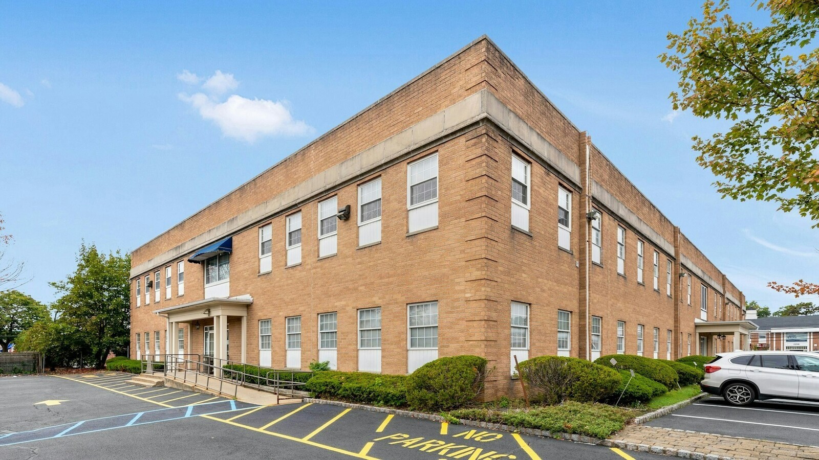 1033 Clifton Ave, Clifton, NJ 07013 - Unit 211 - - Interior Photo - Image 1 of 31