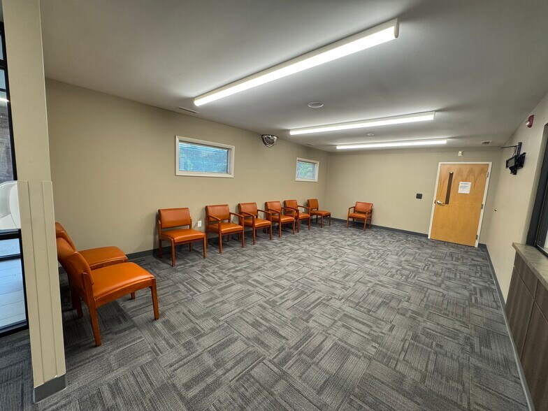 1755 Fulton St, Elkhart, IN à vendre - Photo du bâtiment - Image 3 de 9