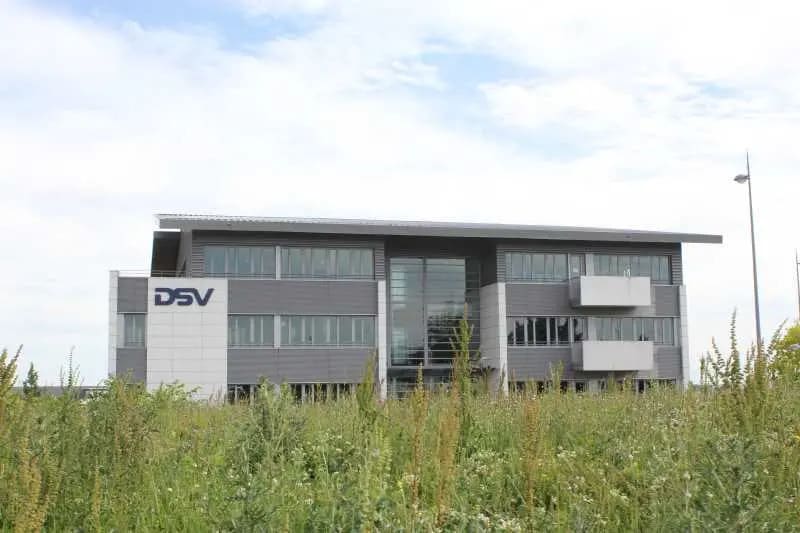 Office in Roissy-en-France for lease - Building Photo - Image 3 of 11