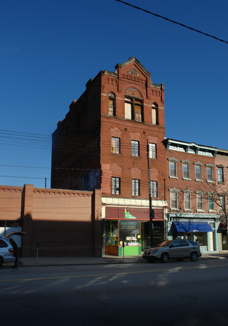 Plus de détails pour 1923 E Carson St, Pittsburgh, PA - Vente au détail à louer