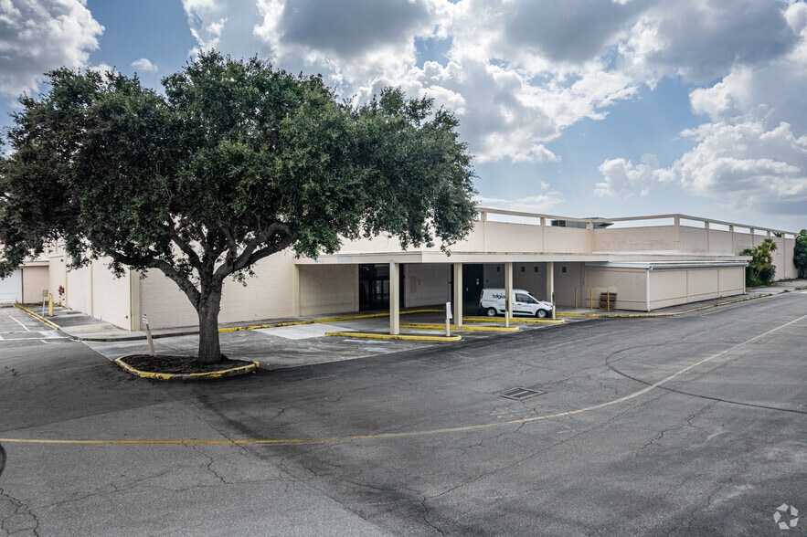 4003-4325 Cleveland Ave, Fort Myers, FL for lease - Building Photo - Image 3 of 3