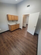 1103 Williams Dr, Georgetown, TX for lease Interior Photo- Image 2 of 8