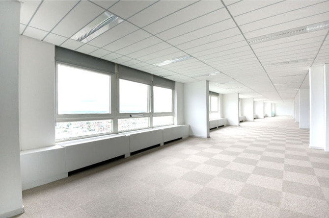 Office in Courbevoie for lease - Interior Photo - Image 1 of 8