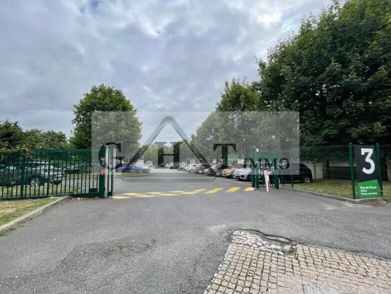 Bureau dans Rosny-sous-Bois à louer - Photo du bâtiment - Image 2 de 5