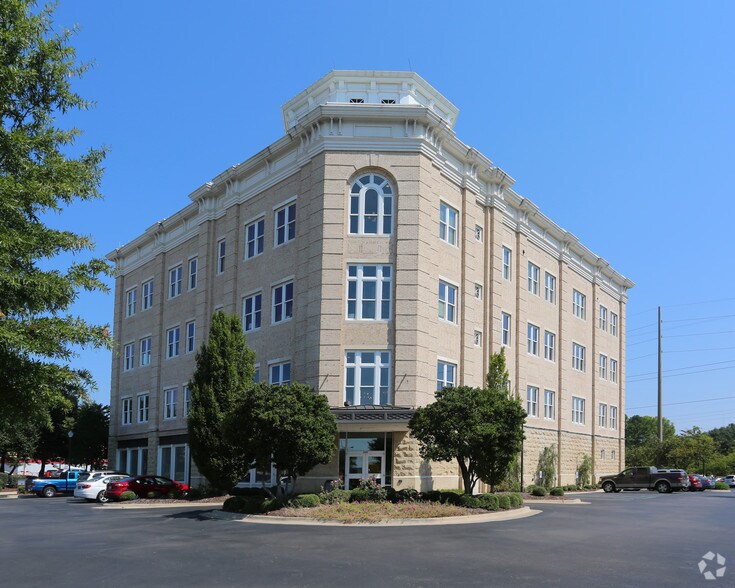 3501 Memorial Pkwy SW, Huntsville, AL à louer - Photo du bâtiment - Image 1 de 5