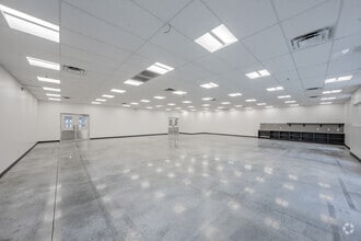 6422 E Campus Dr, San Antonio, TX à louer Photo intérieure- Image 1 de 18