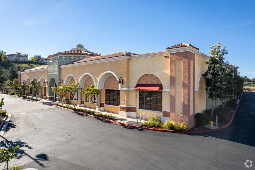 700-790 New Los Angeles Ave, Moorpark, CA for lease - Building Photo - Image 2 of 8