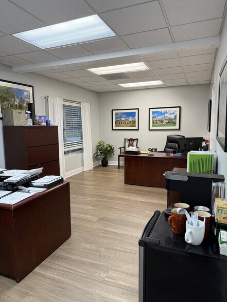 6000A Sawgrass Village Cir, Ponte Vedra Beach, FL à louer - Photo du bâtiment - Image 2 de 4