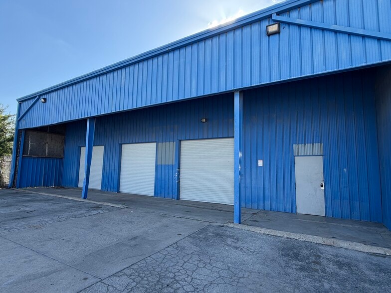 4749 E Ben White Blvd, Austin, TX for lease - Building Photo - Image 2 of 19