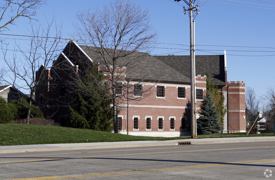 10000 Allisonville Rd, Fishers, IN for sale - Building Photo - Image 3 of 5