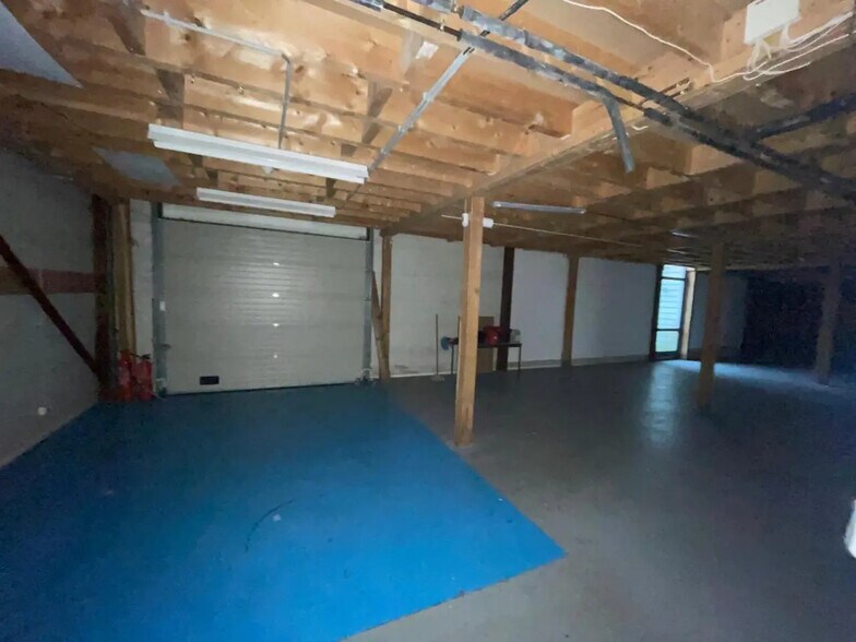 Flex dans Croissy-sur-Seine à louer - Photo du bâtiment - Image 2 de 12