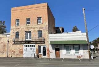 18915 E Front St, Linden, CA for lease Building Photo- Image 1 of 7