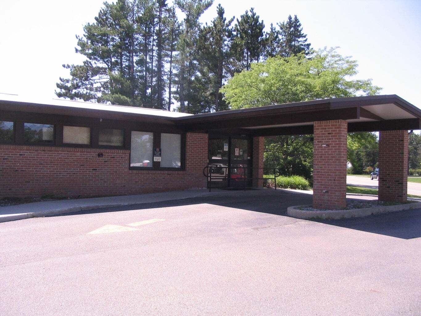 1010 W North Down River Rd, Grayling, MI à vendre Photo du bâtiment- Image 1 de 17