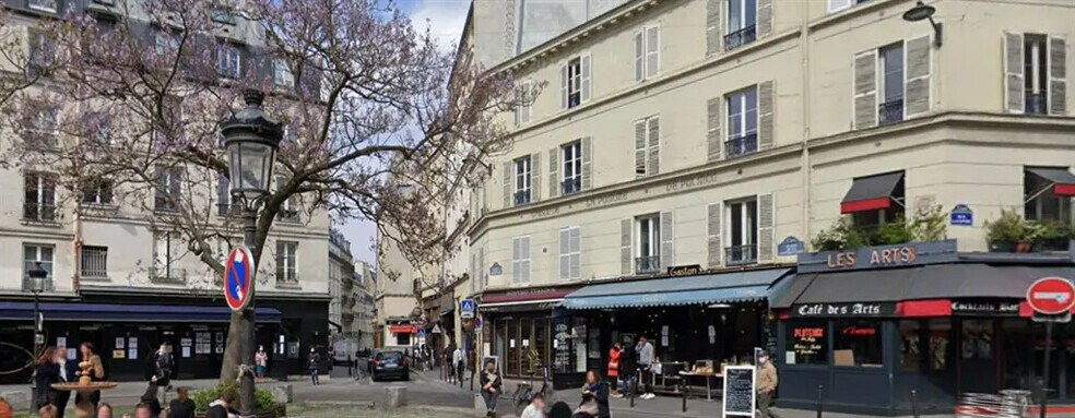 Retail in Paris for lease - Building Photo - Image 2 of 2