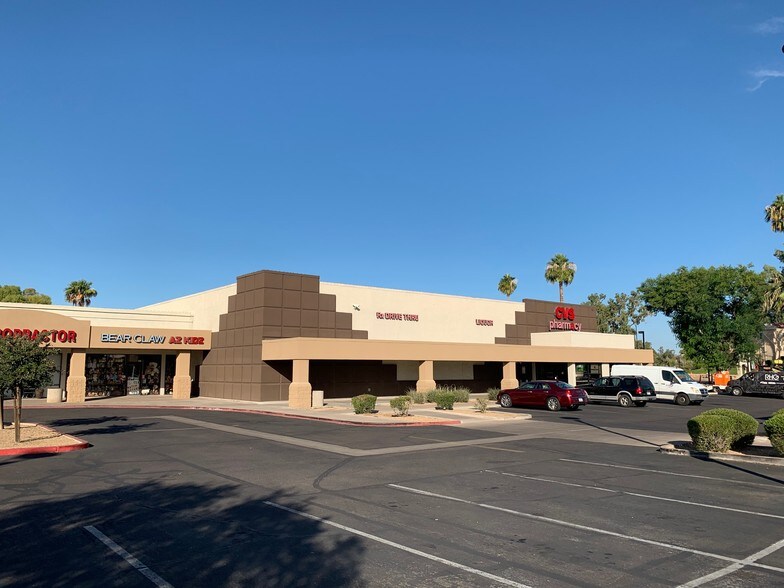 7901-7919 E Thomas Rd, Scottsdale, AZ à louer - Photo du bâtiment - Image 2 de 3