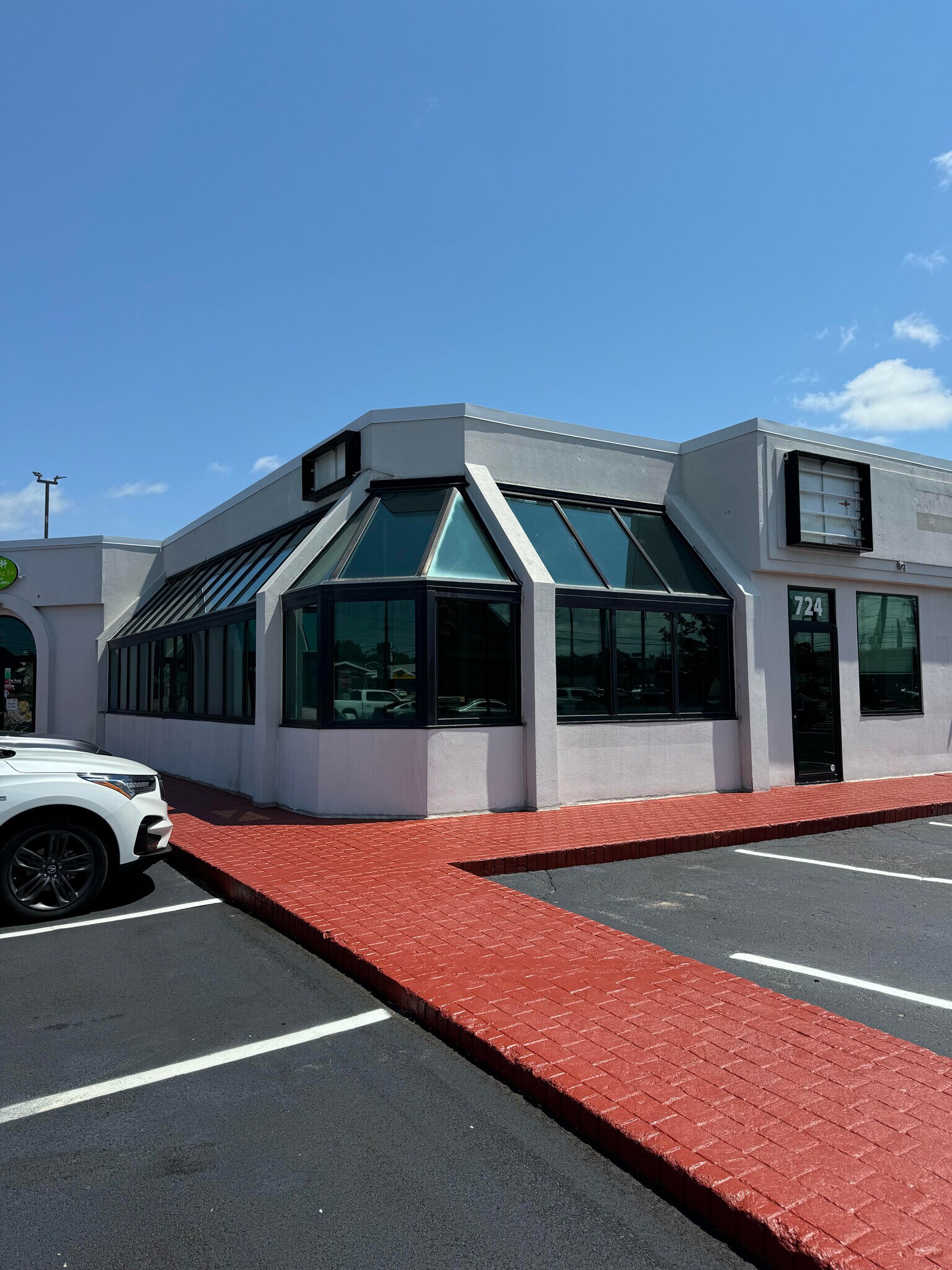 3101 E Saginaw St, Lansing, MI for lease Building Photo- Image 1 of 7