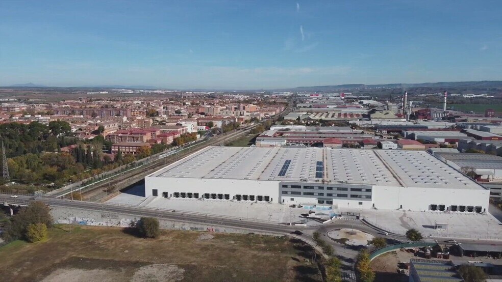 Autovía A-2, Azuqueca de Henares, Guadalajara à louer - Vidéo sur l’inscription commerciale - Image 2 de 19