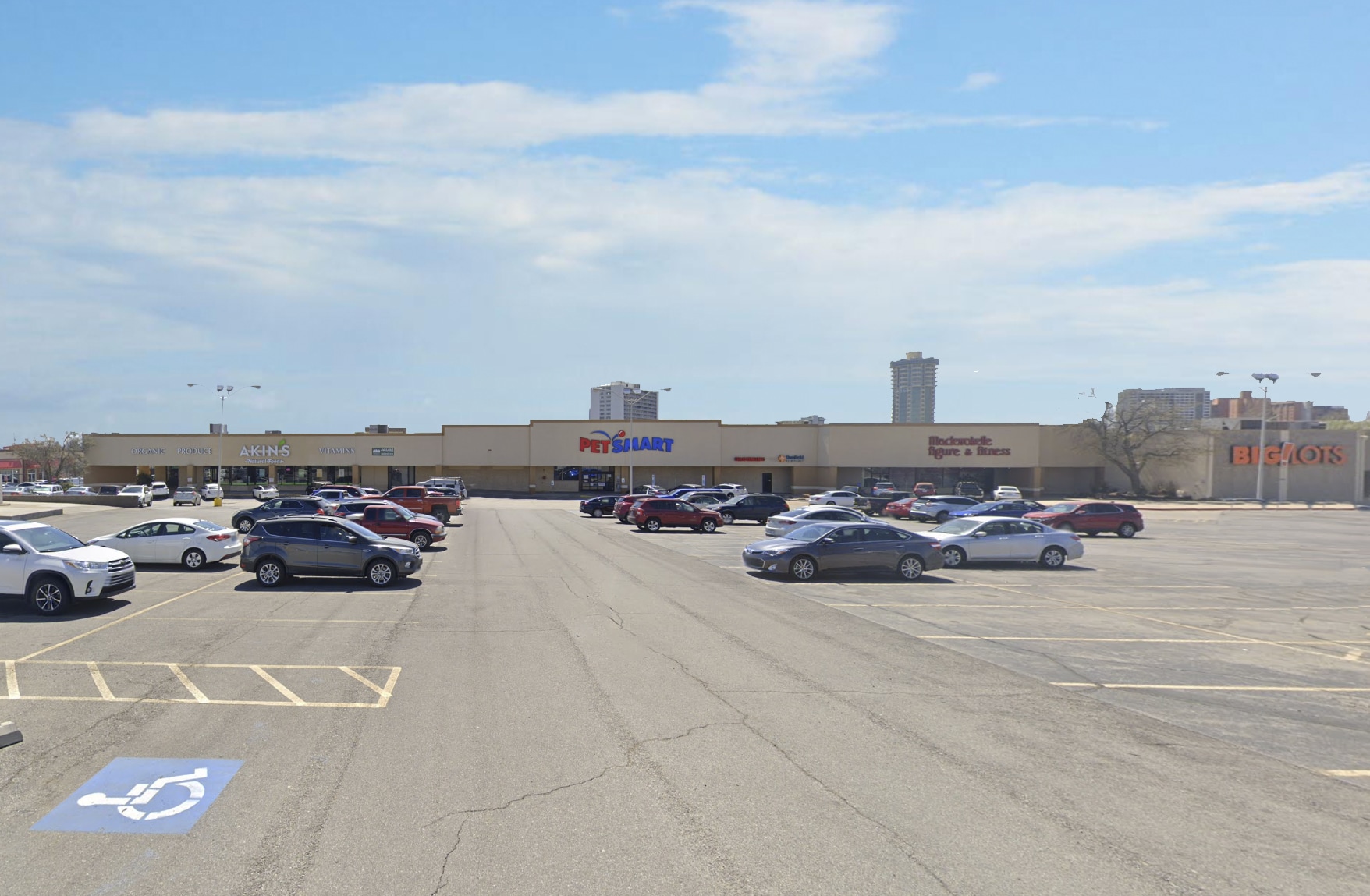 2924-2950 NW 63rd St, Oklahoma City, OK for lease Building Photo- Image 1 of 1