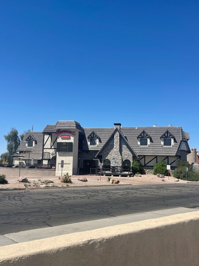 More details for 1519 Queens Bay, Lake Havasu City, AZ - Retail for Sale