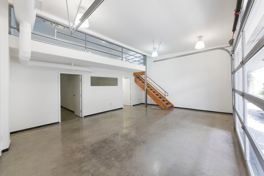 3767 Overland Ave, Los Angeles, CA for lease - Interior Photo - Image 3 of 5
