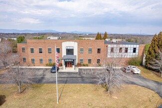 Plus de détails pour 131 E Commerce St, Amherst, VA - Bureau à vendre