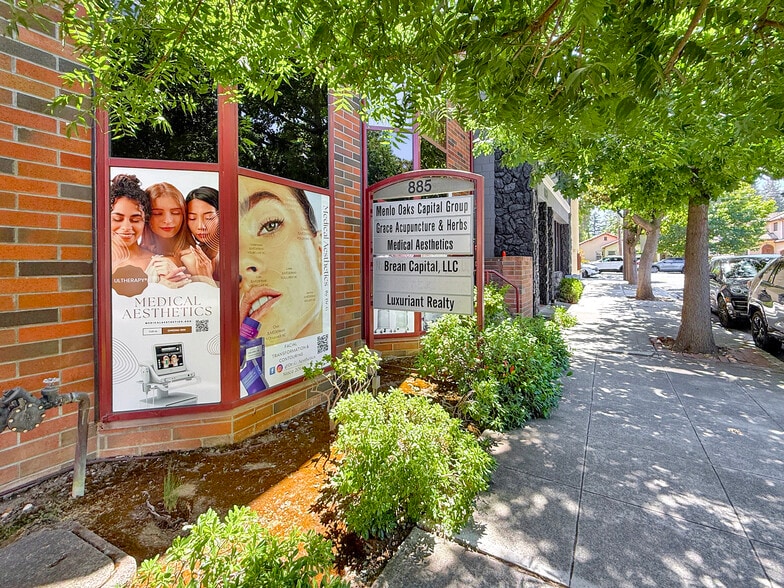 885 Oak Grove Ave, Menlo Park, CA for lease - Building Photo - Image 2 of 10