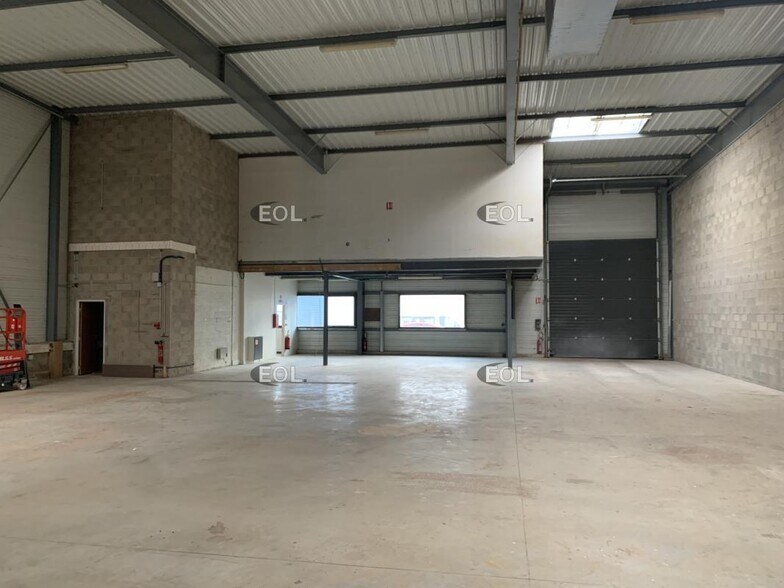 Flex in Saint-Brice-sous-Forêt for lease - Building Photo - Image 3 of 6
