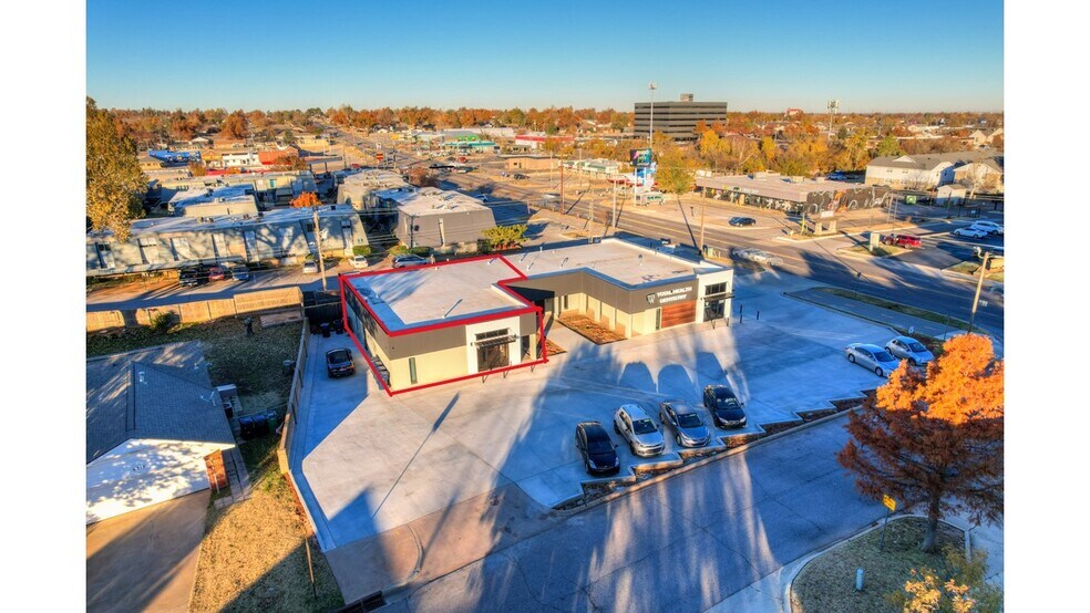 4400 NW 63rd St, Oklahoma City, OK à louer - Photo du bâtiment - Image 2 de 3