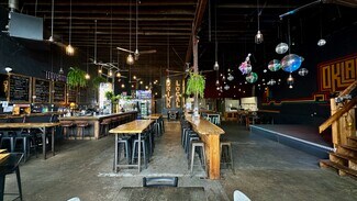 Plus de détails pour 147 1st Ave E, Hendersonville, NC - Commerce de détail à louer