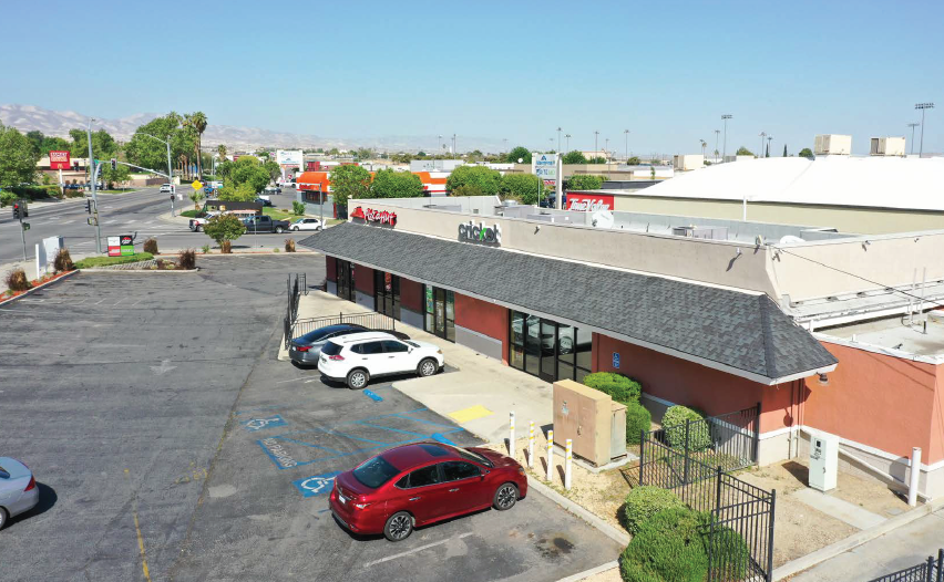 900-910 Kern St, Taft, CA for sale - Building Photo - Image 2 of 2