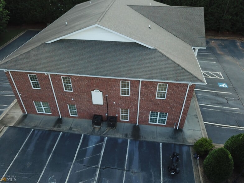 139 W Ellis Rd, Griffin, GA à louer - Photo du bâtiment - Image 3 de 20