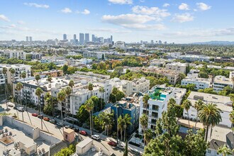 137 N Doheny Dr, West Hollywood, CA - Aerial  map view