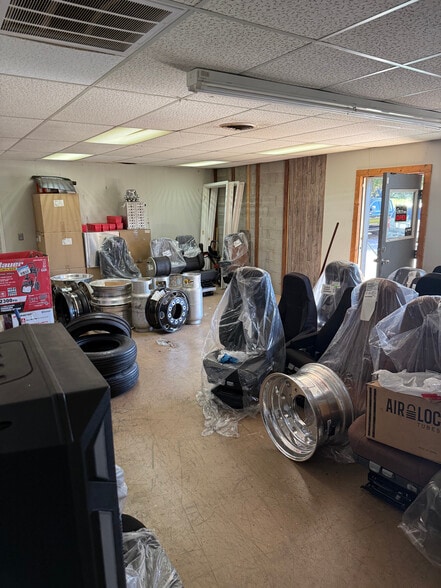 1017-1019 Powdersville Rd, Easley, SC à vendre - Photo intérieure - Image 3 de 4