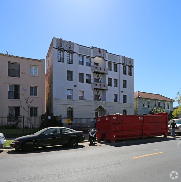 250 S Kenmore Ave, Los Angeles, CA for sale - Building Photo - Image 2 of 22