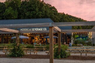 Plus de détails pour 2409-2431 Crabtree Blvd, Raleigh, NC - Commerce de détail à louer