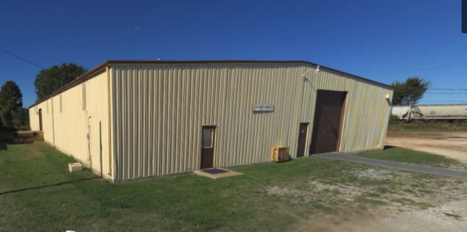 1816 Dentech Dr, Springdale, AR for sale - Primary Photo - Image 1 of 6