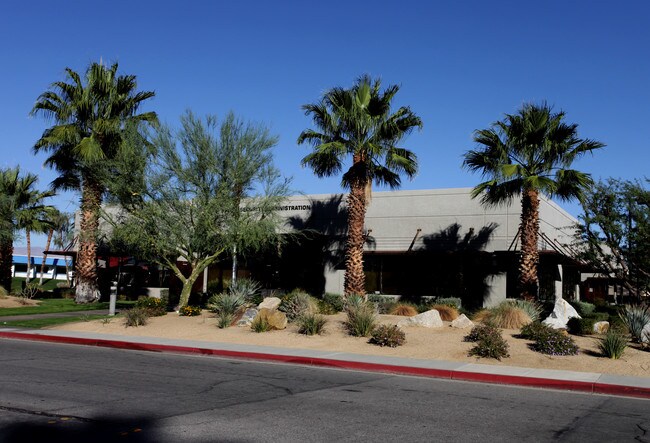 Plus de détails pour 4201 E Ramon Rd, Palm Springs, CA - Bureau à vendre
