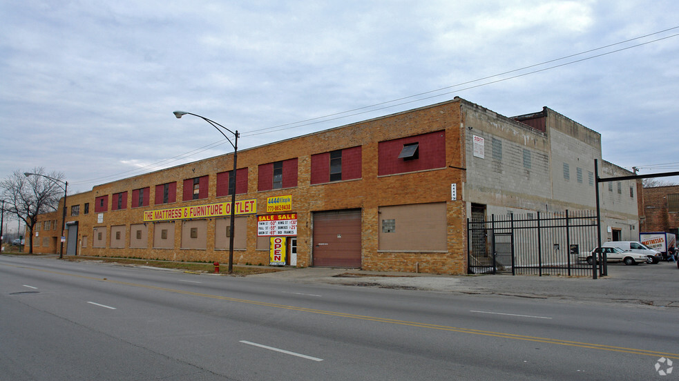 4444 W Chicago Ave, Chicago, IL for sale - Building Photo - Image 1 of 1