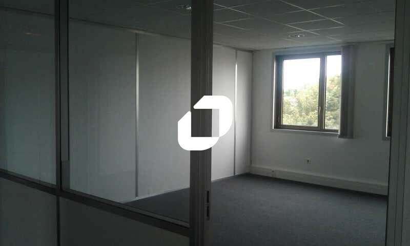 Bureau dans Nanterre à louer - Photo intérieure - Image 2 de 6