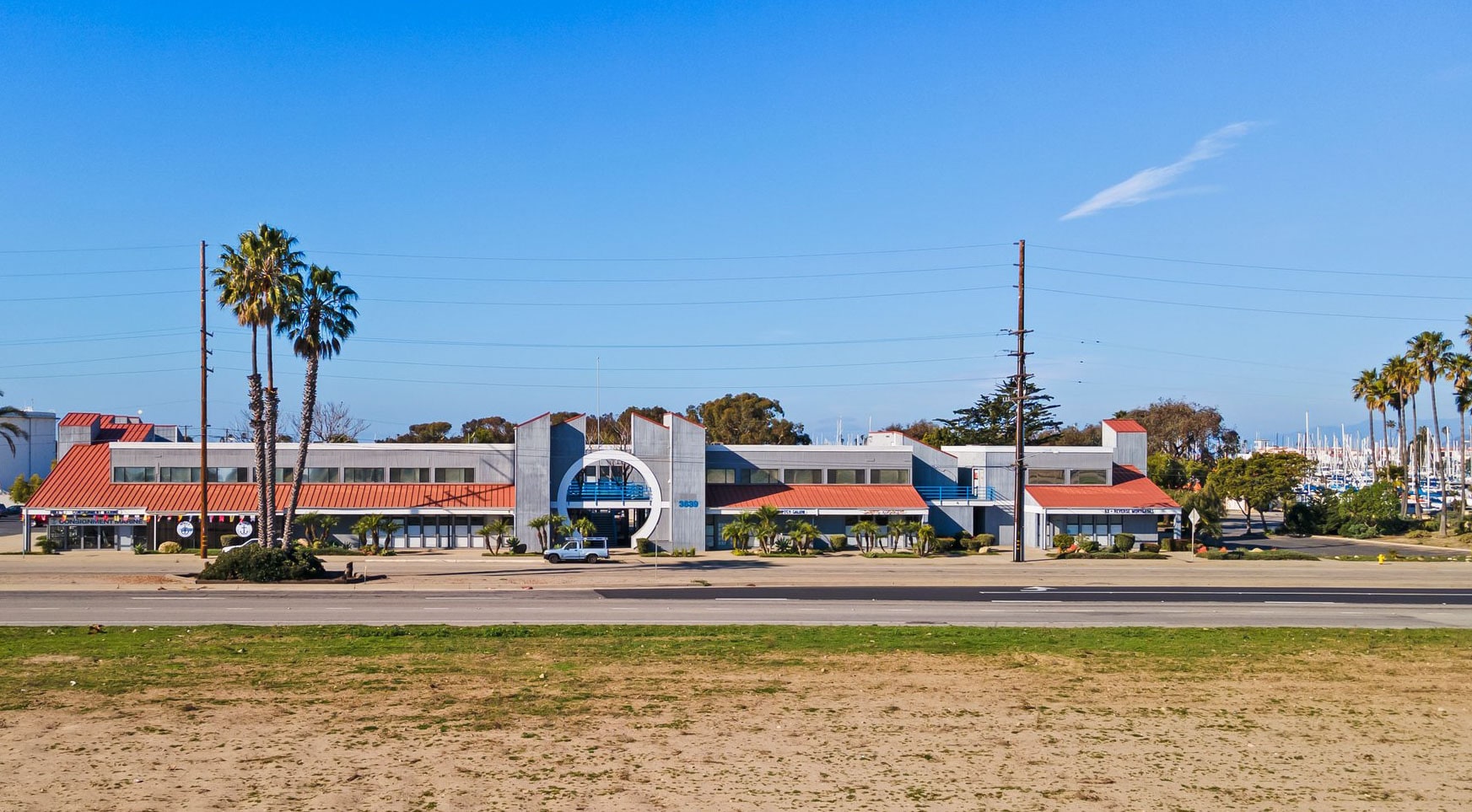 3639 E Harbor Blvd, Ventura, CA for lease Primary Photo- Image 1 of 21