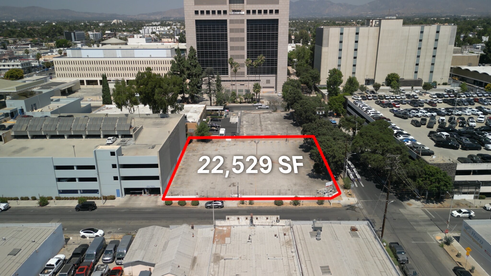 6167 Sylmar Ave, Van Nuys, CA à vendre Photo du bâtiment- Image 1 de 15