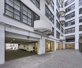 451 West St, New York, NY à louer Photo du bâtiment- Image 1 de 4