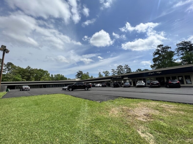 27327 Robinson Rd, Conroe, TX for lease - Building Photo - Image 1 of 6