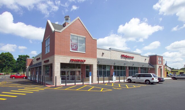 Plus de détails pour 121 Main St, Foxborough, MA - Médical à louer
